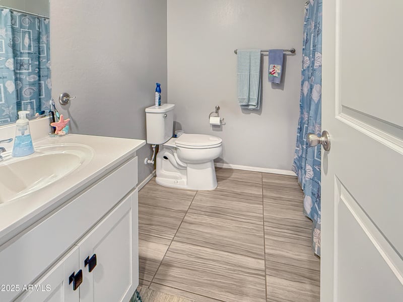 17359 Andrea Dr, Surprise, AZ 85387