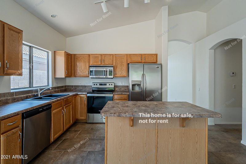 1736 E Saratoga St, Gilbert, AZ 85296