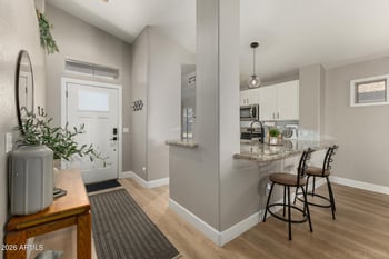 1736 Robin Ln, Gilbert, AZ 85296