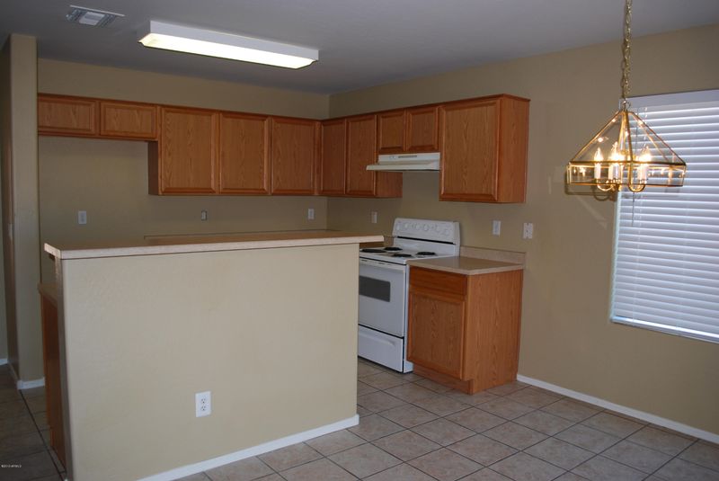 1736 W Saint Catherine Ave, Phoenix, AZ 85041