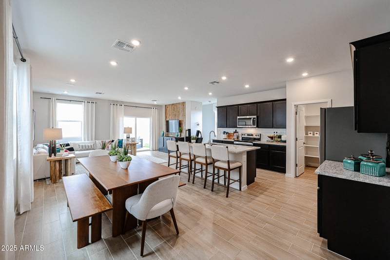 17369 Villa Chula Ln, Surprise, AZ 85387