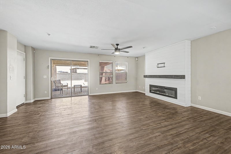 17373 185th Dr, Surprise, AZ 85374