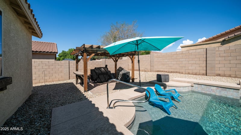 17374 Buckhorn Trl, Surprise, AZ 85387