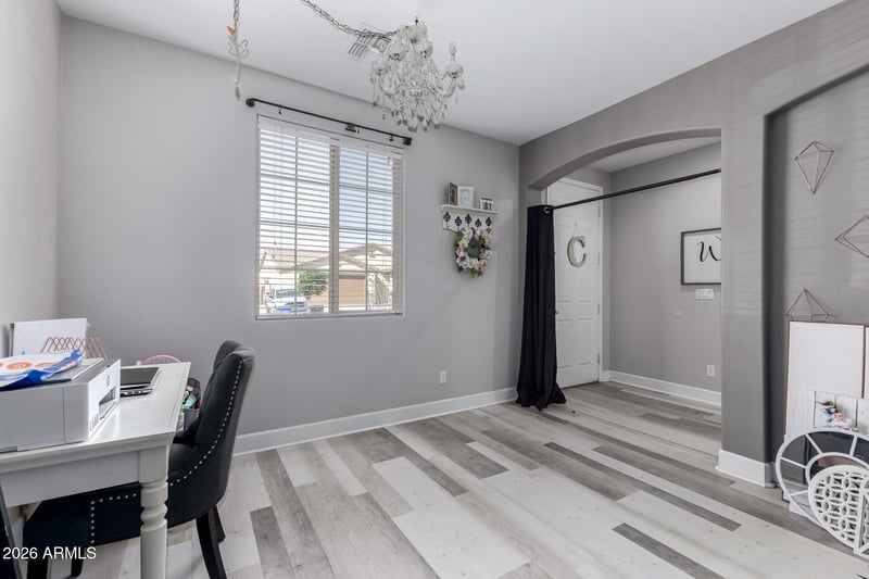 17375 Buckhorn Trl, Surprise, AZ 85387