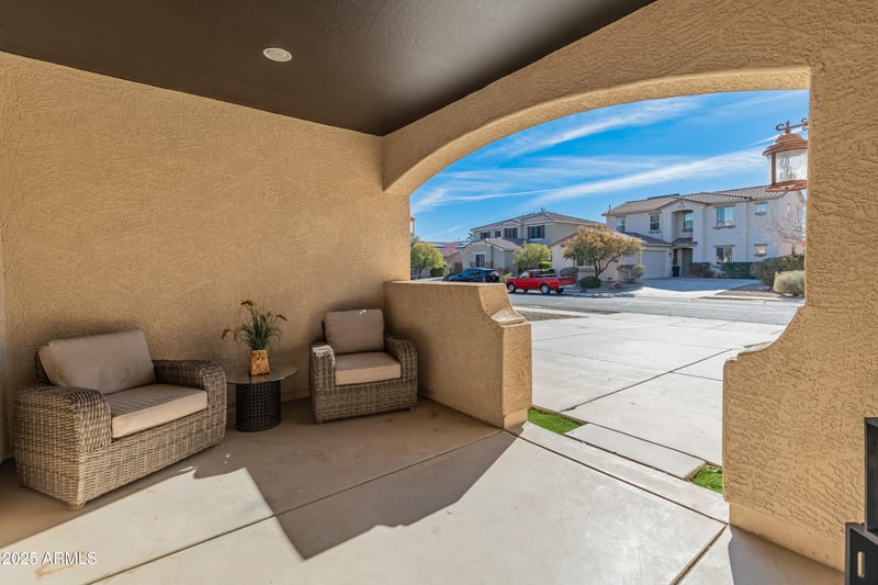 17376 Bajada Rd, Surprise, AZ 85387