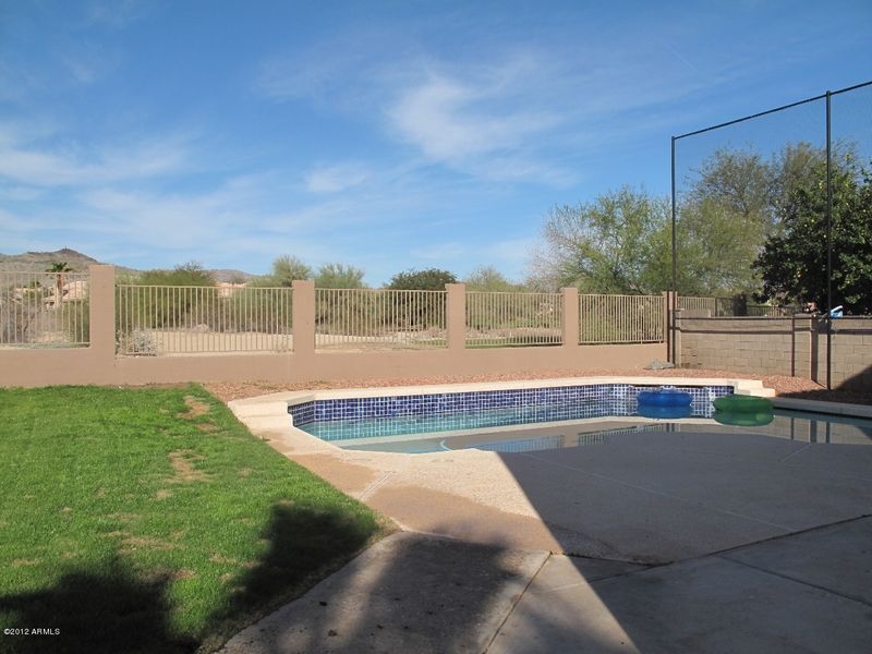 1738 E Windsong Dr, Phoenix, AZ 85048