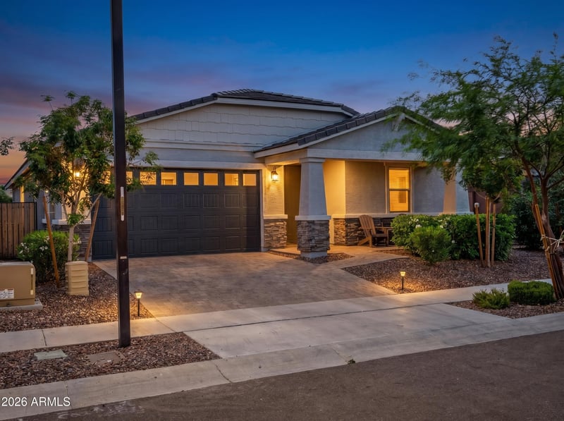 17381 Running Deer Trl, Surprise, AZ 85387
