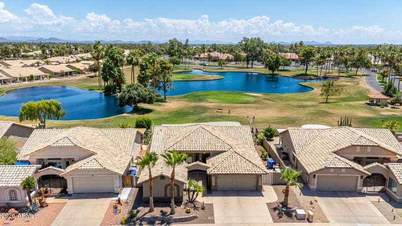17383 Lonesome Dove Trl, Surprise, AZ 85374