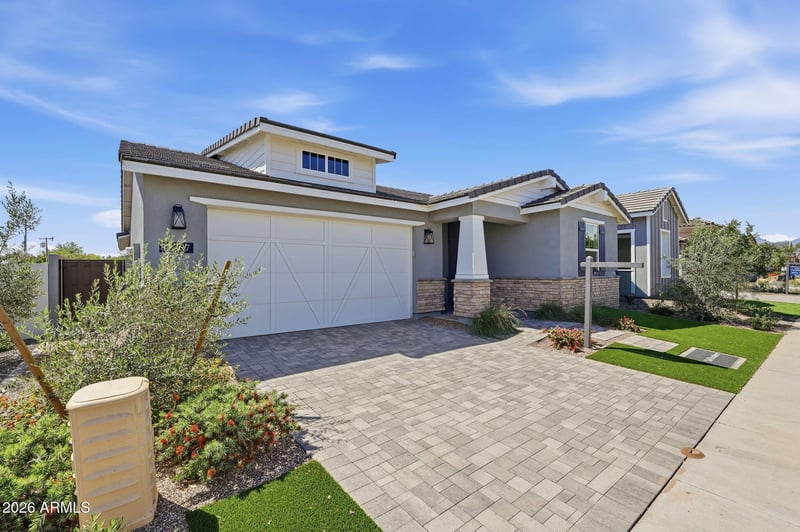 17387 Carlisle Dr, Surprise, AZ 85388