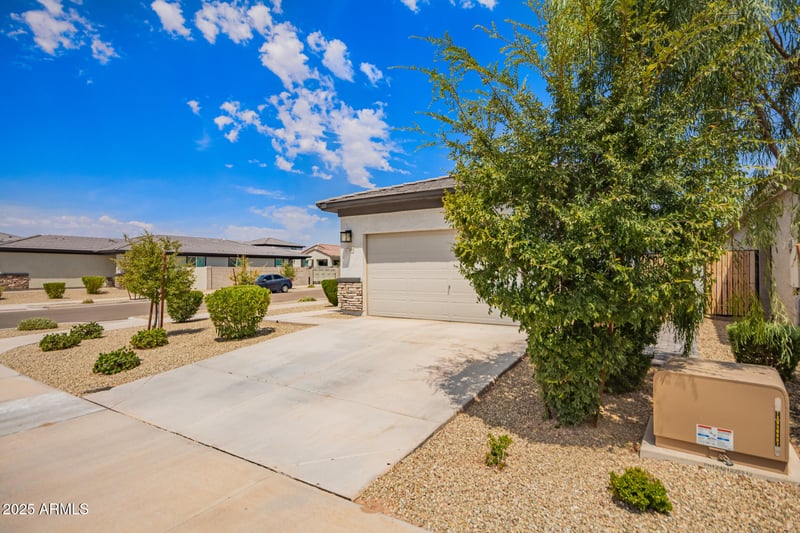 17388 Paraiso Ln, Surprise, AZ 85387