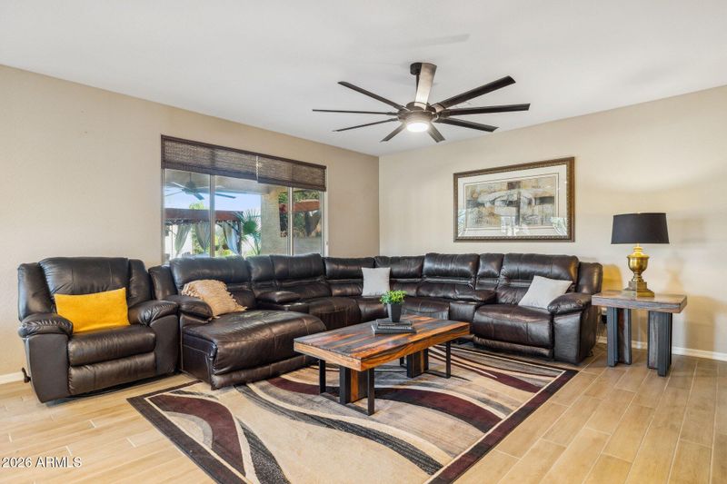 17388 W Bent Tree Dr, Surprise, AZ 85387