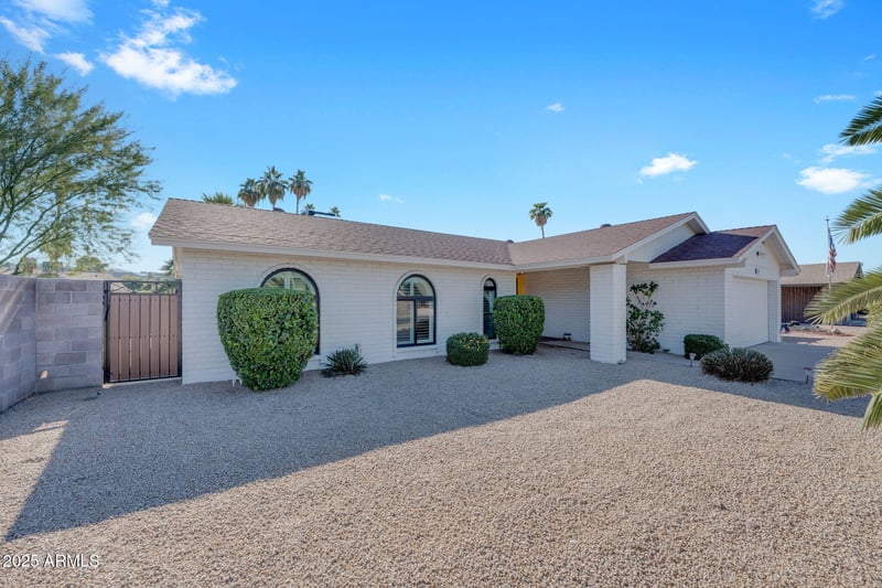1739 Banff Ln, Phoenix, AZ 85023