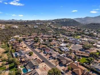 1739 Banff Ln, Phoenix, AZ 85023