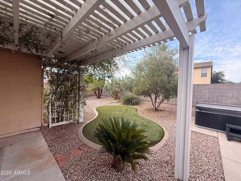 1739 W Desert Canyon Dr, San Tan Valley, AZ 85144