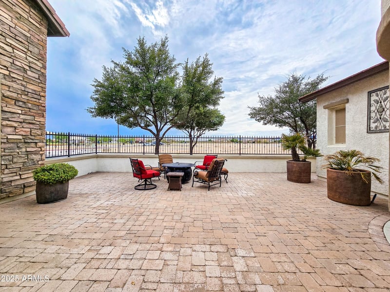 17394 Lincoln St, Goodyear, AZ 85338