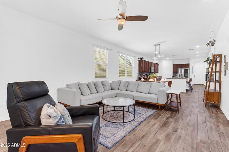 174 Bernie Ln, Gilbert, AZ 85295
