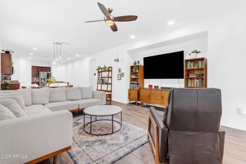 174 Bernie Ln, Gilbert, AZ 85295