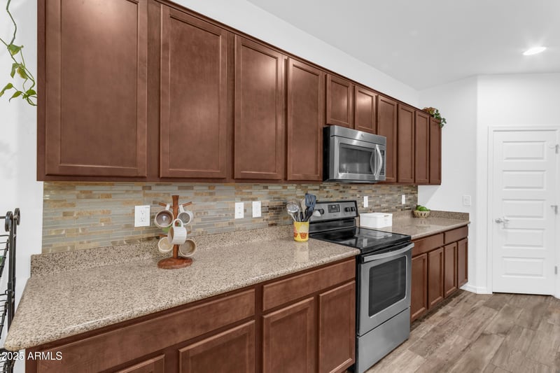 174 Bernie Ln, Gilbert, AZ 85295