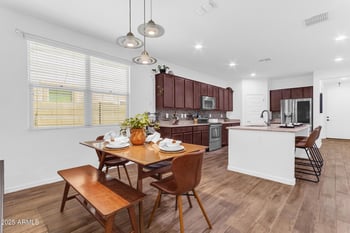174 Bernie Ln, Gilbert, AZ 85295