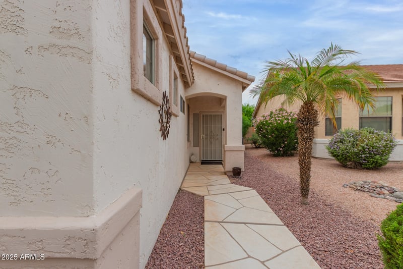 17400 Goldwater Dr, Surprise, AZ 85374