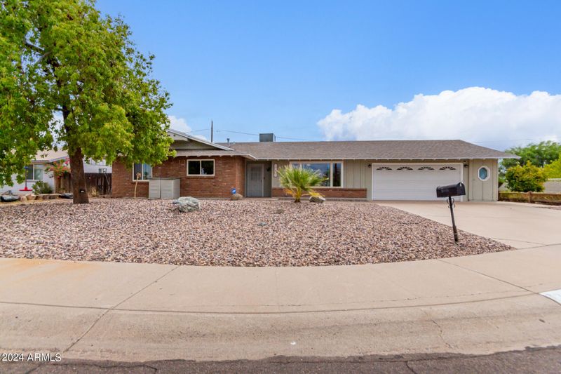 17401 N 19th Dr, Phoenix, AZ 85023