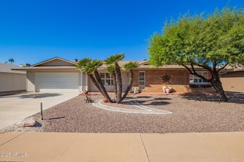 17402 Lindgren Ave, Sun City, AZ 85373