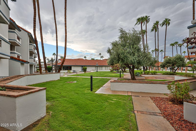 17404 99th Ave #132, Sun City, AZ 85373