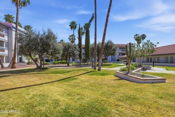 17404 99th Ave #307, Sun City, AZ 85373