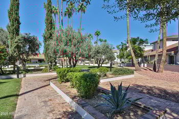 17404 99th Ave #330, Sun City, AZ 85373