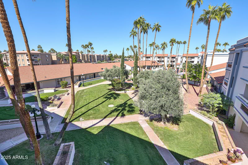 17404 99th Ave #330, Sun City, AZ 85373