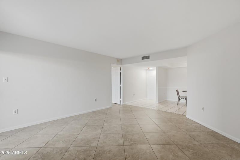 17404 99th Ave #106, Sun City, AZ 85373