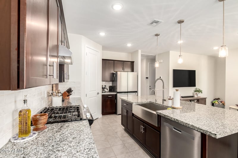 17404 Sunnyslope Ln, Waddell, AZ 85355