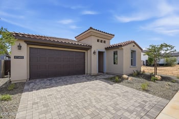 17405 Carlisle Dr, Surprise, AZ 85388