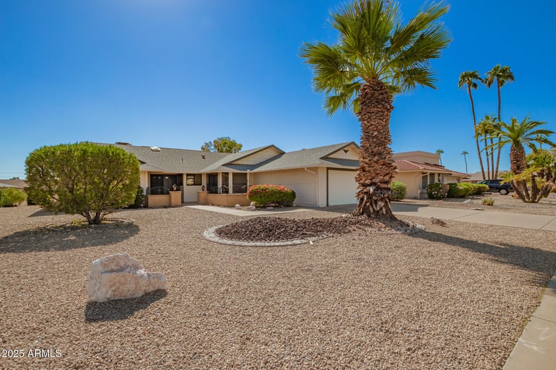 17405 Conquistador Dr, Sun City West, AZ 85375