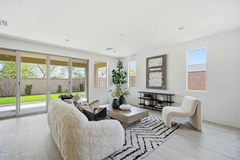 17405 Carlisle Dr, Surprise, AZ 85388