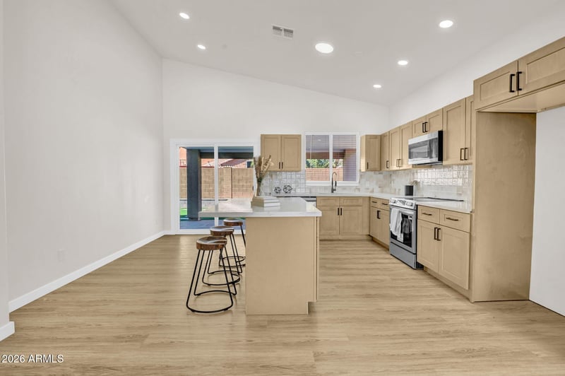 17406 22nd St, Phoenix, AZ 85022