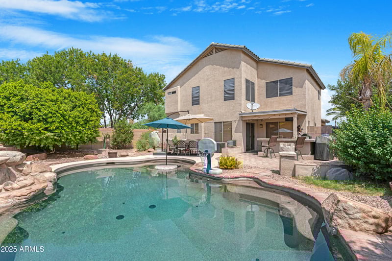 1741 Carla Vista Dr, Gilbert, AZ 85295