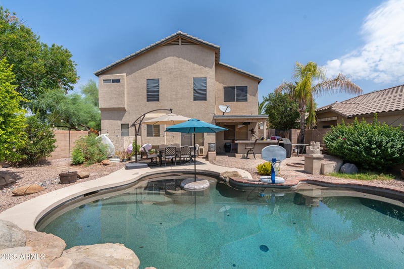 1741 Carla Vista Dr, Gilbert, AZ 85295