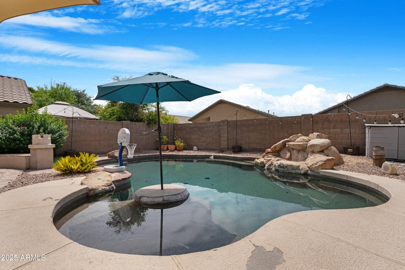 1741 Carla Vista Dr, Gilbert, AZ 85295