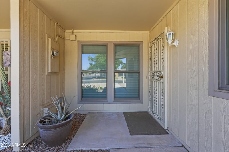 17411 99th Dr, Sun City, AZ 85373
