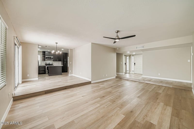 17412 58th Ln, Glendale, AZ 85308