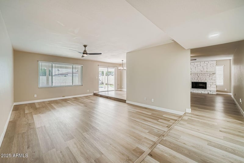 17412 58th Ln, Glendale, AZ 85308