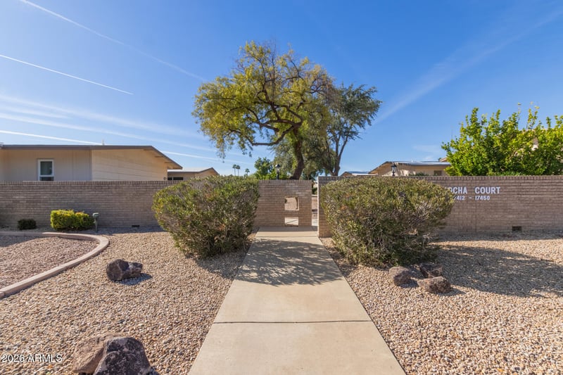 17414 102nd Dr, Sun City, AZ 85373