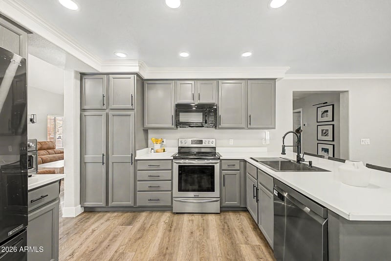 17418 N Kimberly Way, Surprise, AZ 85374