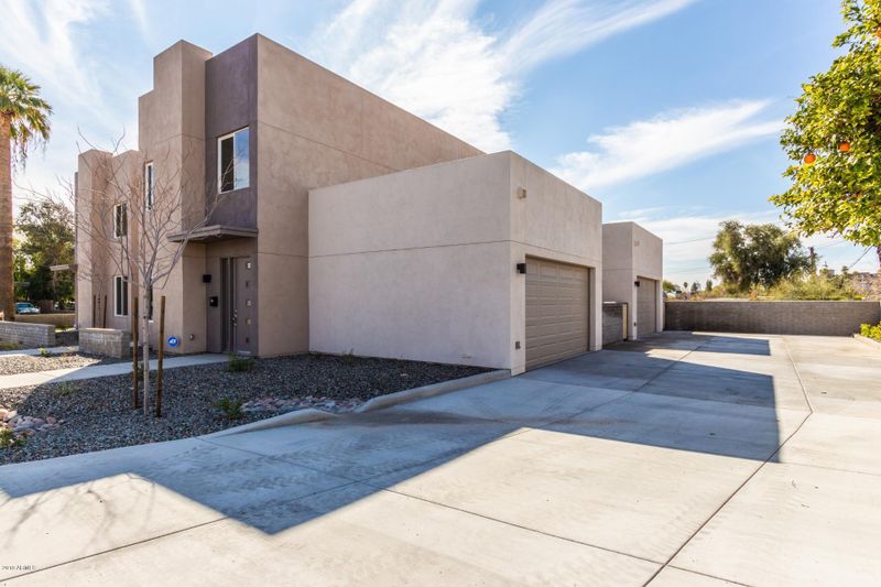 1742 E Cheery Lynn Rd #2, Phoenix, AZ 85016