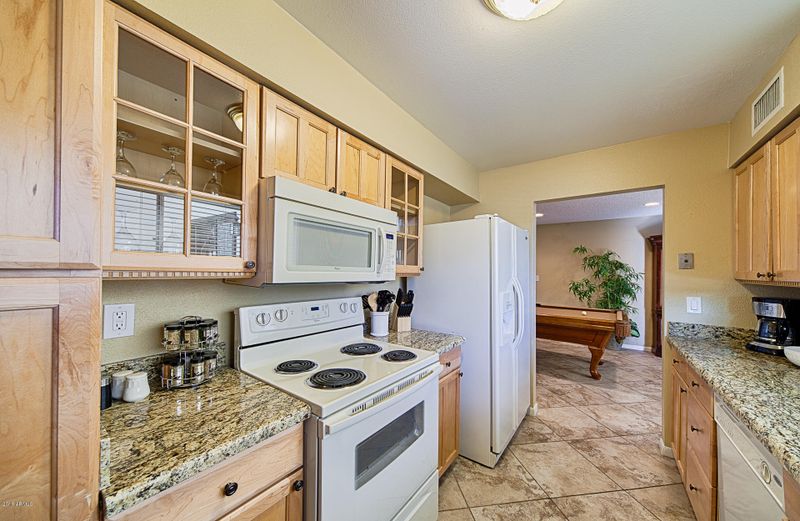 1742 E Gaylon Dr, Tempe, AZ 85282