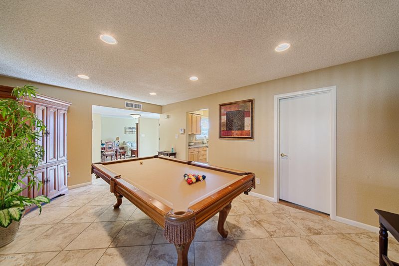 1742 E Gaylon Dr, Tempe, AZ 85282