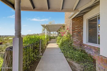 1742 Mountain View Rd, Phoenix, AZ 85020