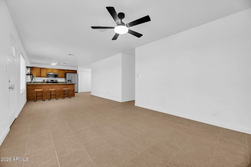1742 Menadota Dr, Phoenix, AZ 85027