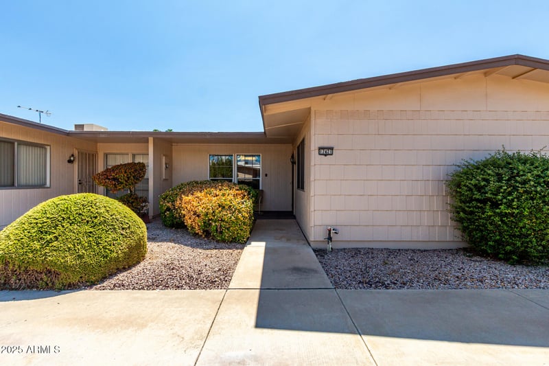 17421 Boswell Blvd, Sun City, AZ 85373
